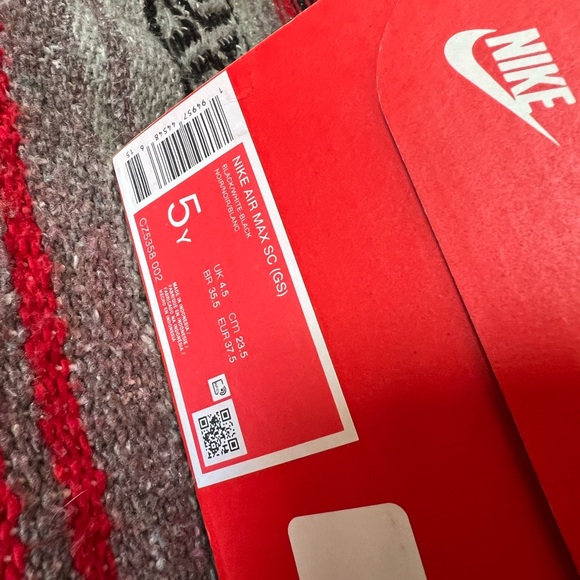 NIKE AIR MAX - Picture 2 of 4